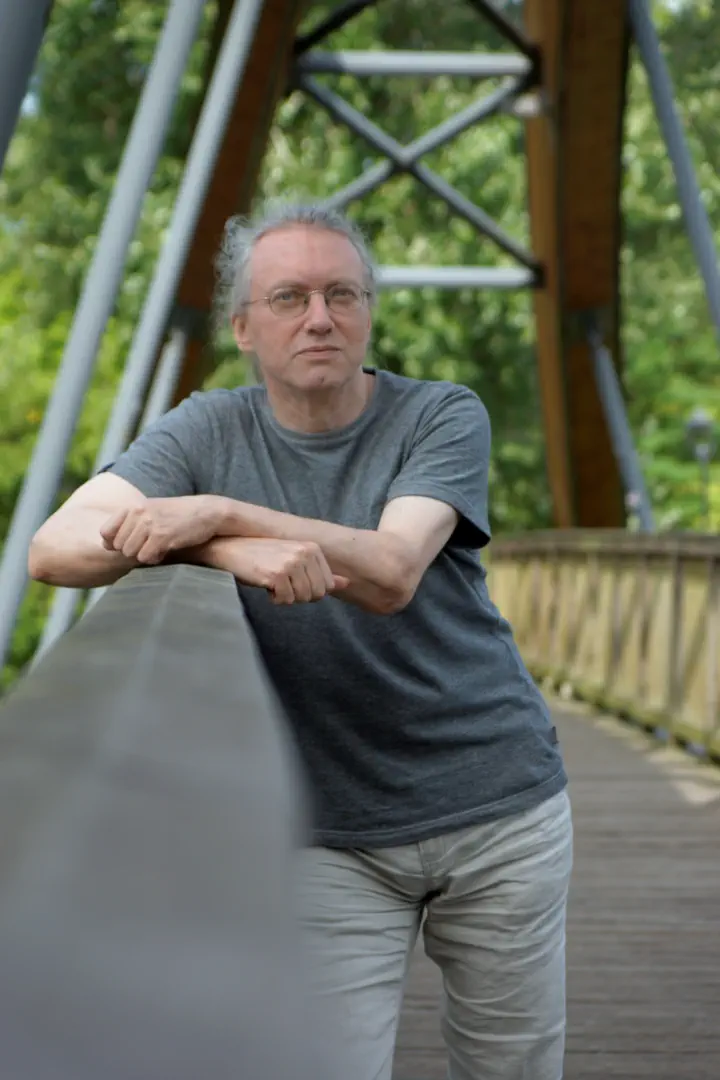Lothar Rosengarten Lothar Rosengarten auf Brücke über der Neiße